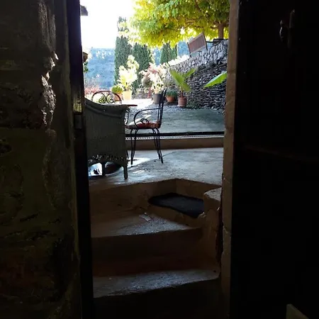 Lou Pelou Guest house Gravieres