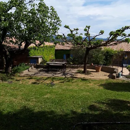 Lou Pelou Guest house
